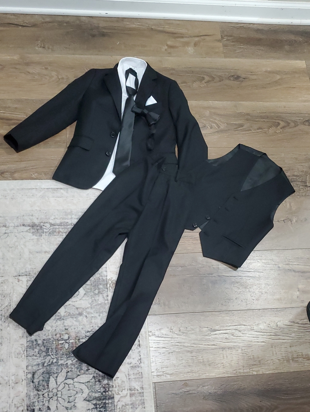 Classic Black Boys' Suit Set with Vest and Tie
